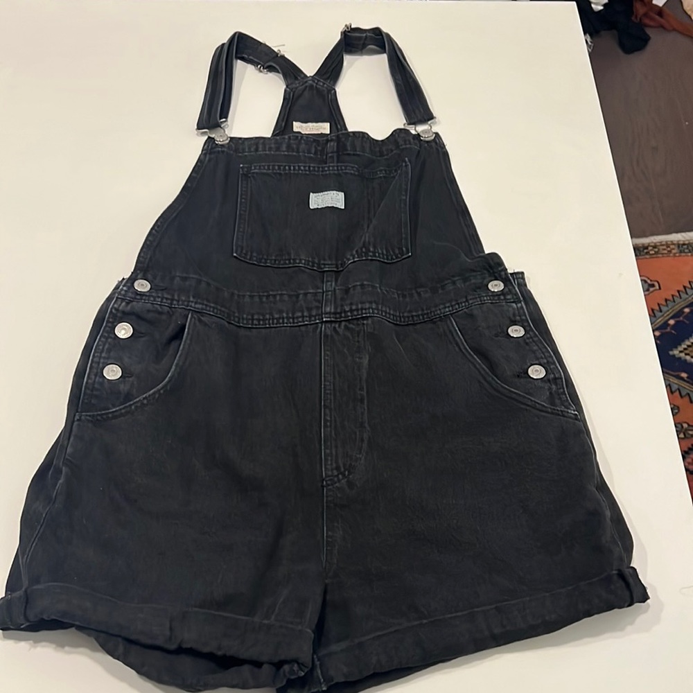 Levi’s Black Short Overalls